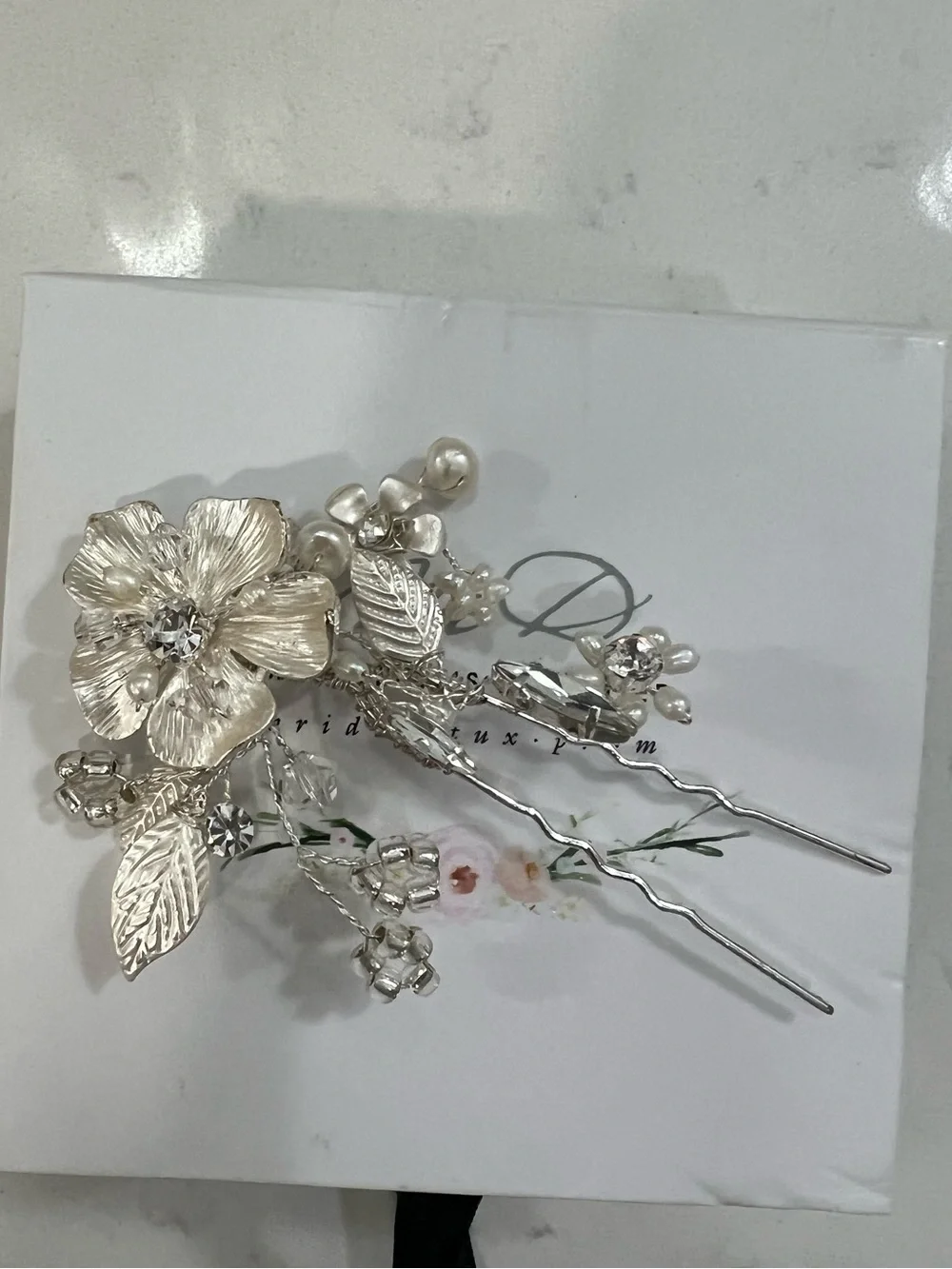 Silver Floral Pearl Hair Pin - Elegant Bridal Accessory